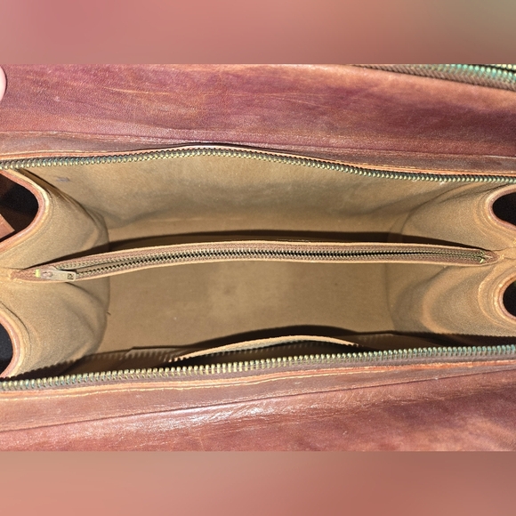 Rare Vintage Hand Crafted Leather Sholder Bag - Picture 6 of 7